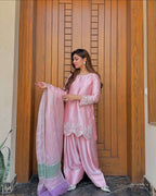 Paired with matching crepe pants – Kurti and Dupatta