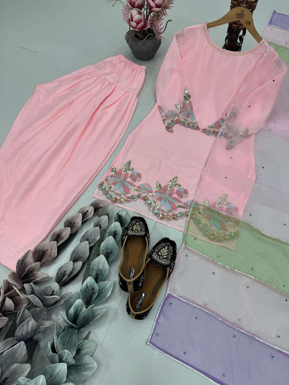 Paired with matching crepe pants – Kurti and Dupatta