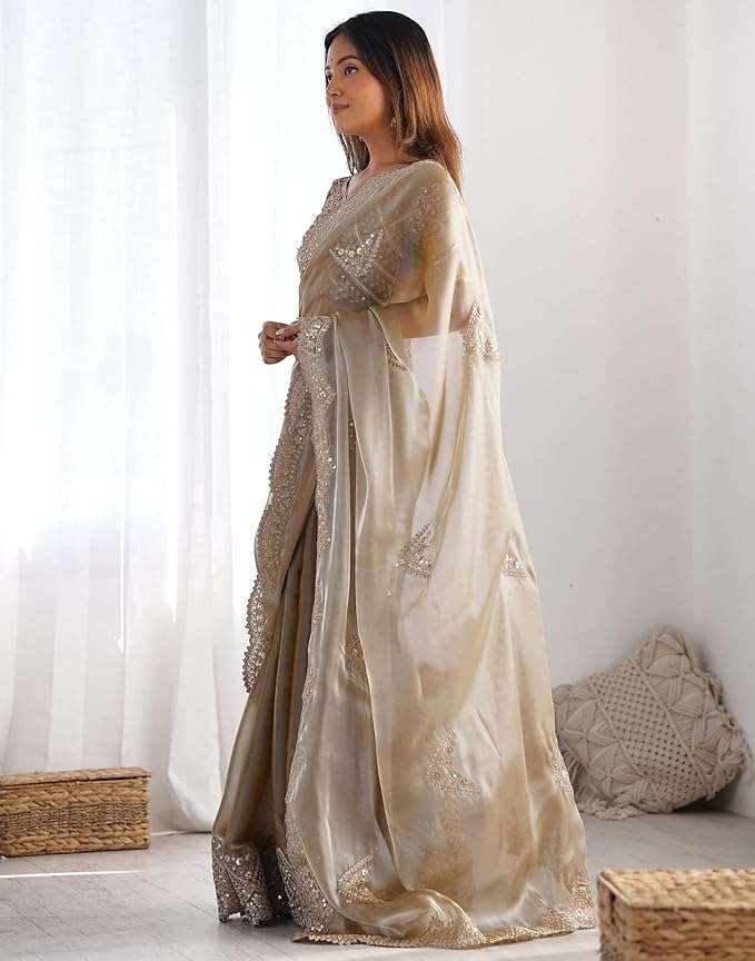Women's Organza Sequence Embroidery Scollped Border Saree