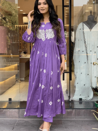 Timeless Glamour : Elegant Kurta Pant Set