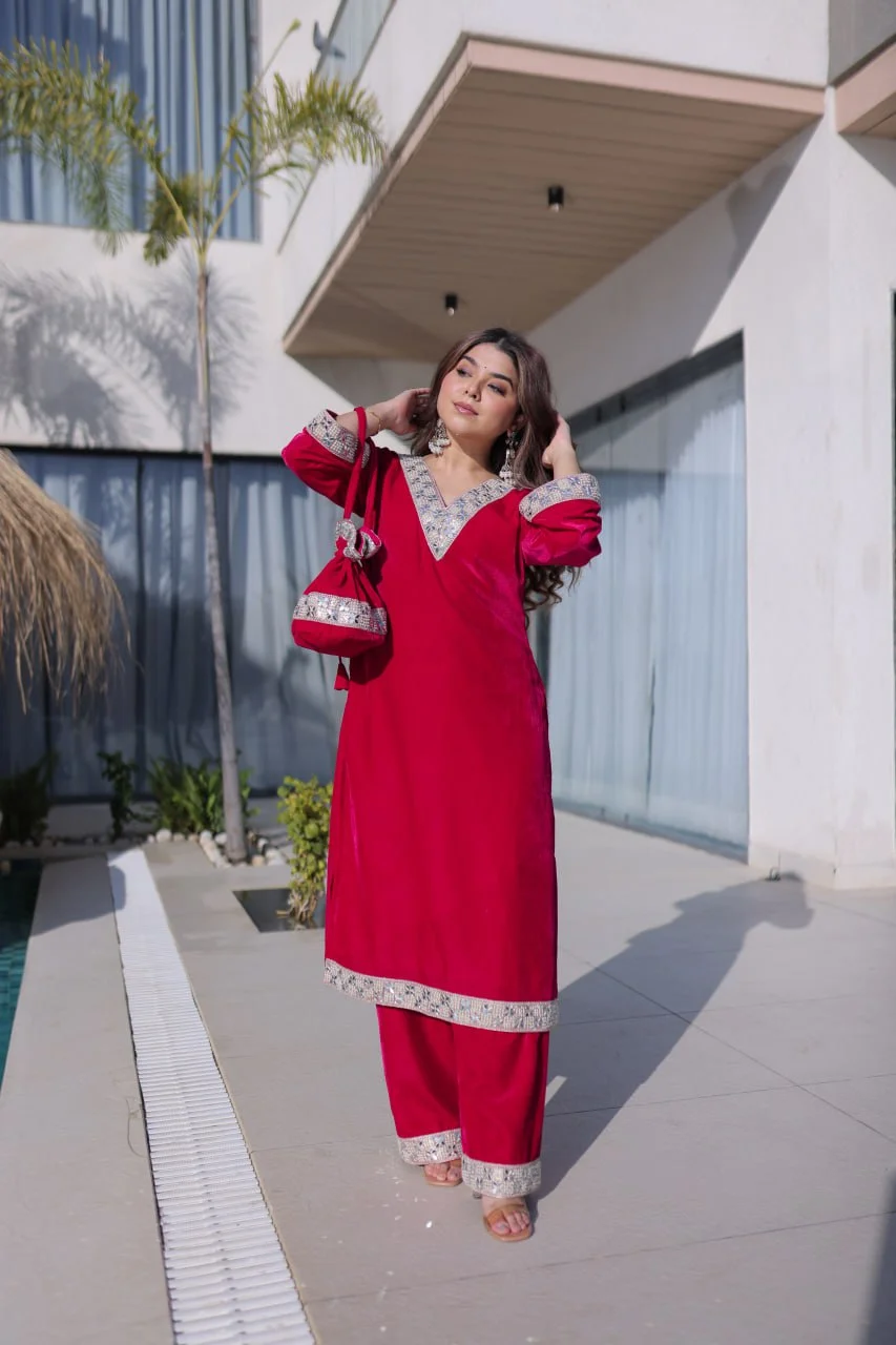 Luxury 9000 Velvet Suit Set with Real Mirror Work and Matching Batwa