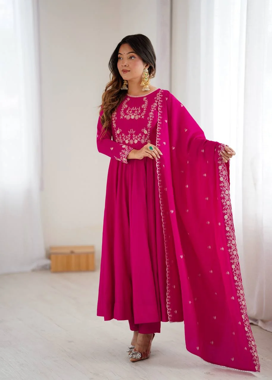Opulent Roman Chanderi Anarkali Set – Beads Embroidery & Fancy Dupatta
