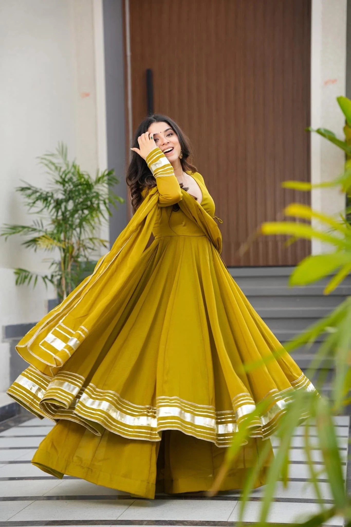 Royal Ethnic Look : Full Flair Anarkali With Gotta Work & Plazzo