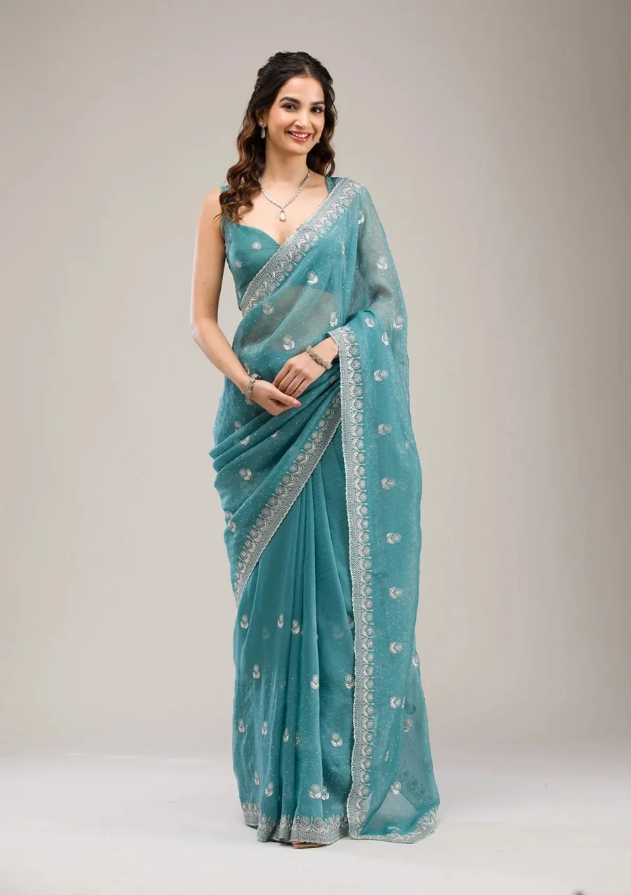 Chic Party Style Crunchy Chiffon Saree with Zari Diamond Work