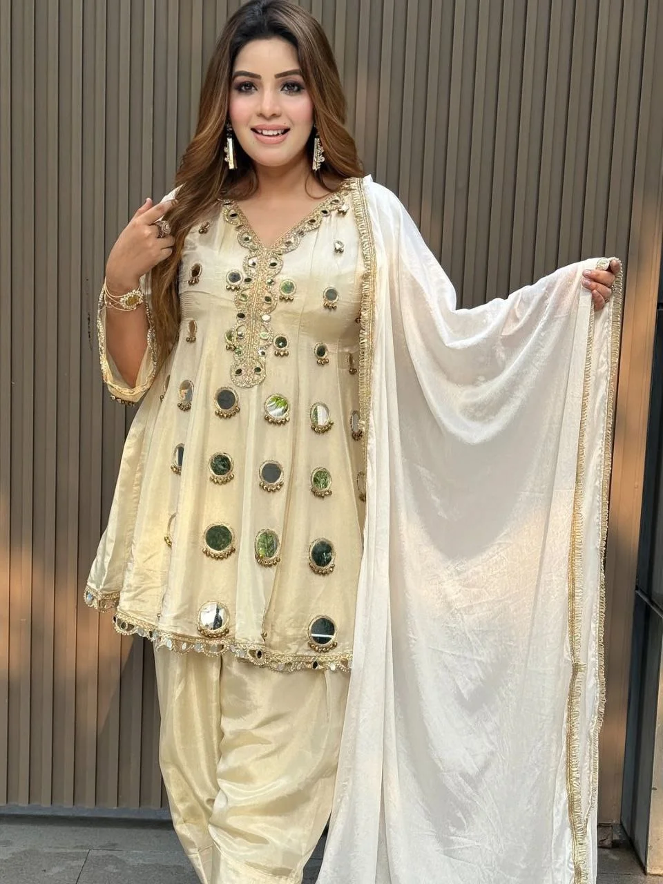 Graceful Ivory Cream Tissue Silk Kurta Set with Exquisite Mirror Work